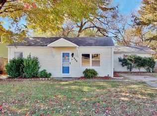 229 N Westview Dr, Derby, KS 67037