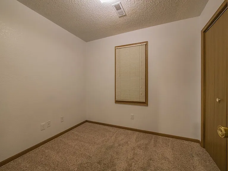 307 N Market St — Photo 6