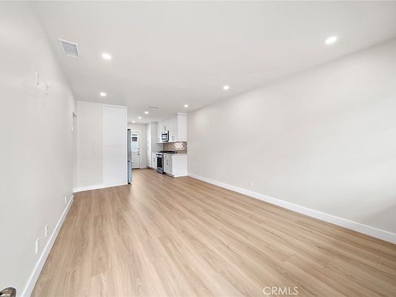 3rd image of 1801 Clay St