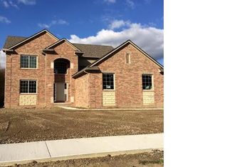 31646 Glen View Ln, Flat Rock, MI 48134