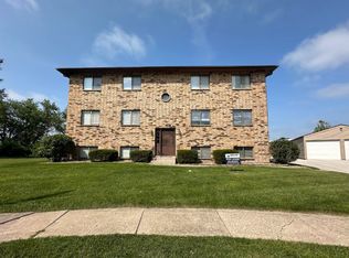 1106 8th Street Ct #1, Silvis, IL 61282