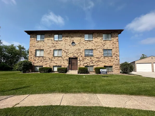 2 Bedroom/1 Bath Apartment For Rent, 1106 8th Street Ct, Silvis, IL 61282