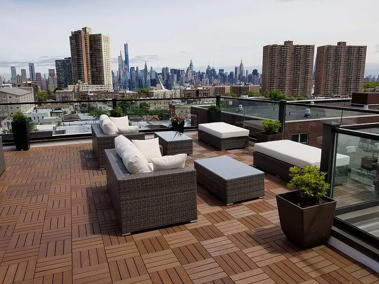 6020 Hudson Ave — Photo 14