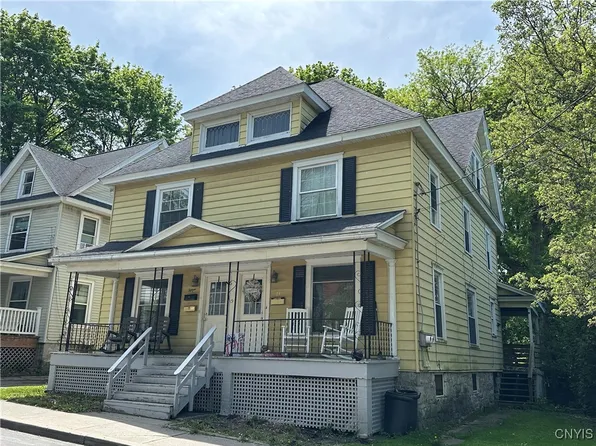 13 School St, Auburn, NY 13021