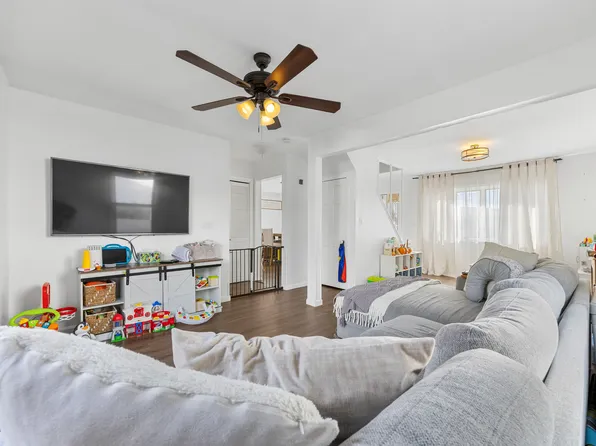 159 Seneca Avenue image 10 of 34