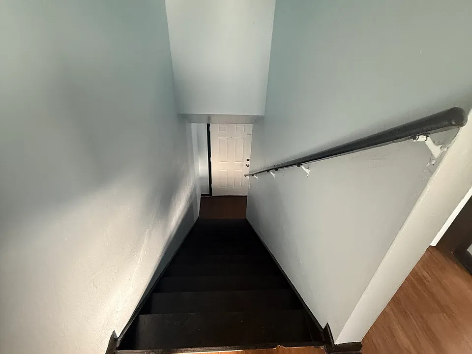 4565 Lexington Ave