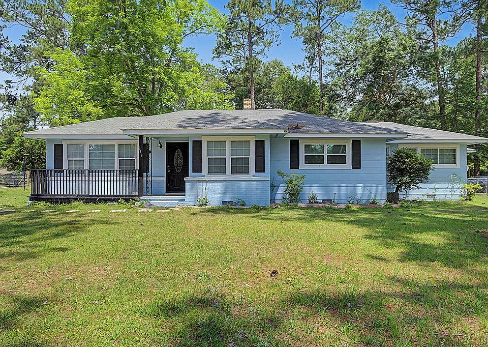 1st image of 939 Crawford Dr