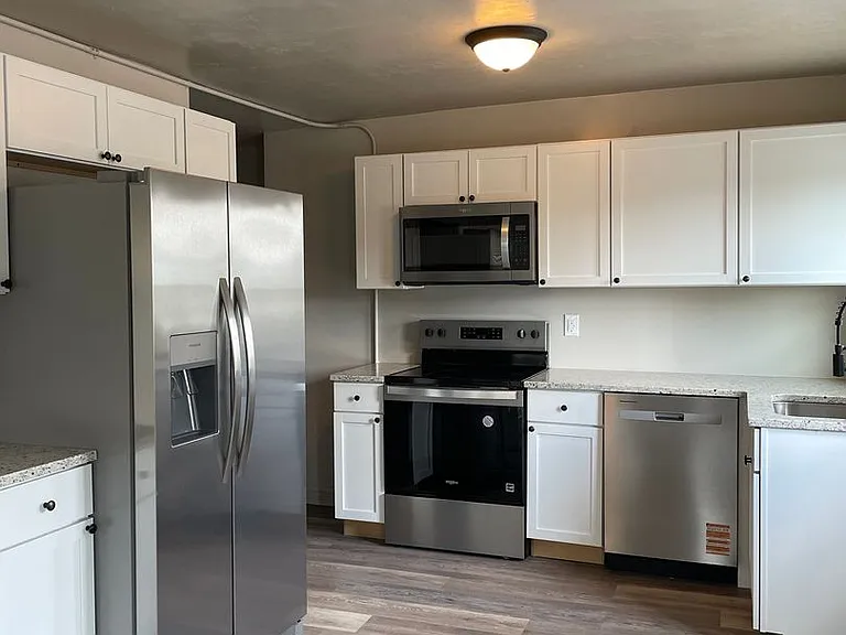 144A Main St #2 — Photo 8