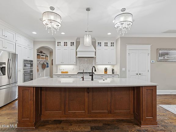 5th image of 3678 Fairfield Way