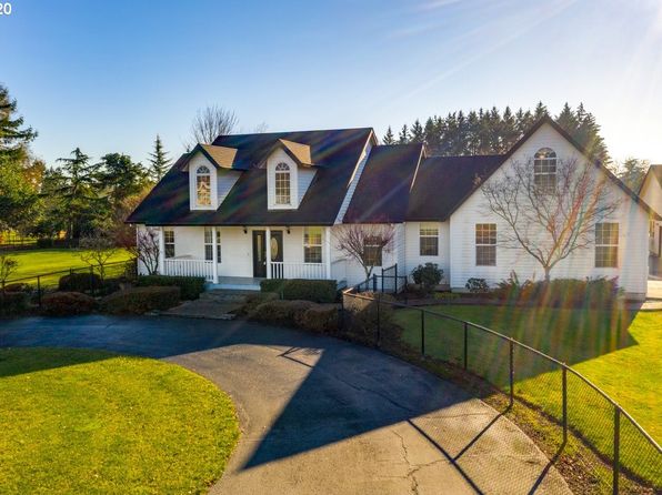 1718 Ne Chehalem Dr Newberg Or 97132 Zillow