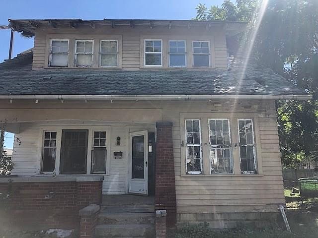 1st image of 702 N West Ave