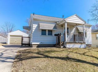 1341 Hammond Ave, Waterloo, IA 50702