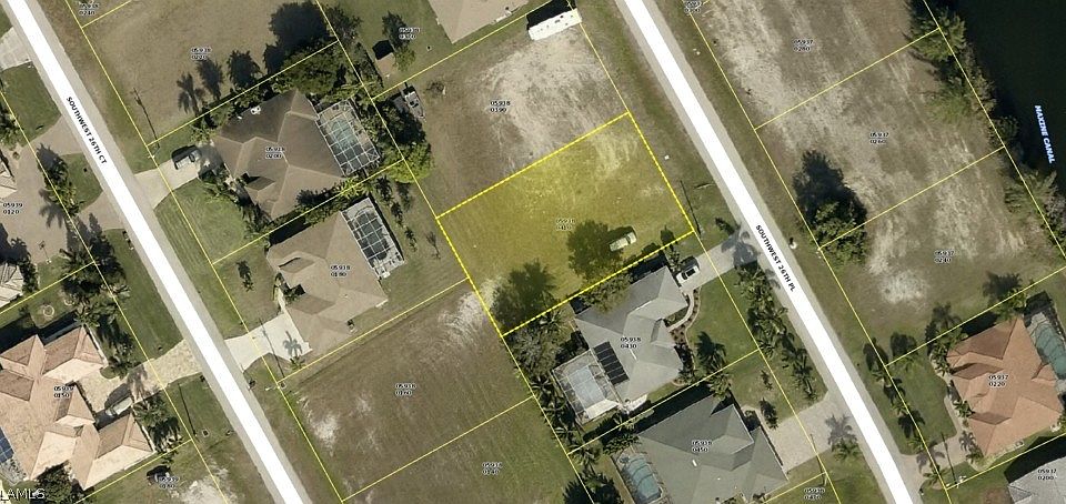 2nd image of 3022 SW 26th Pl