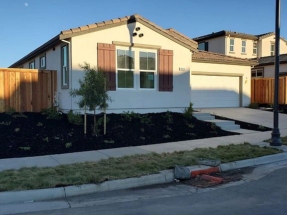3rd image of 2212 Davie Pl