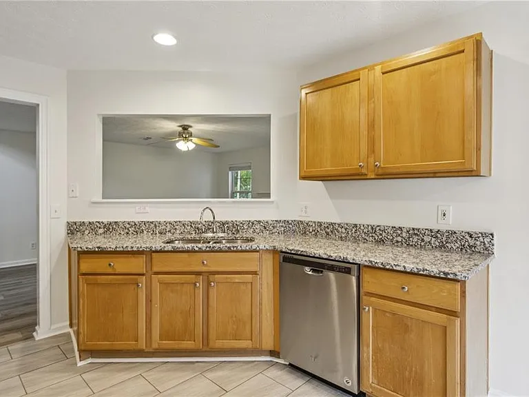 208 Carrington Way — Photo 12