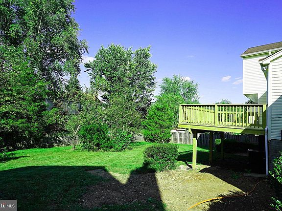 4th image of 15214 Bicentennial Ct