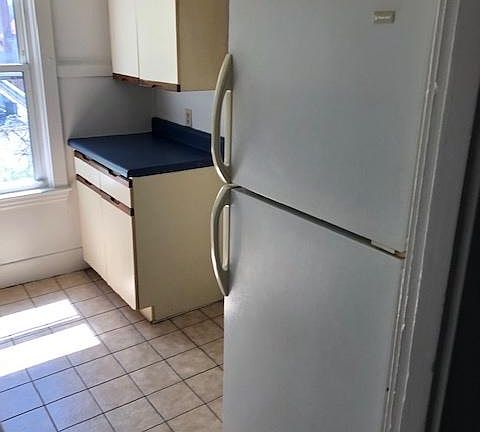 2nd image of 28 Holly St #2