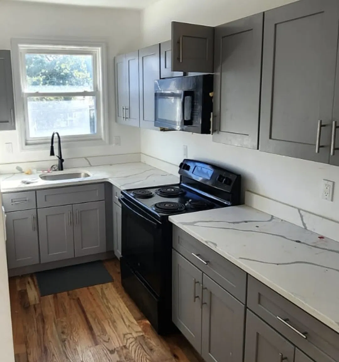 13-67 Dickens Street — Photo 1