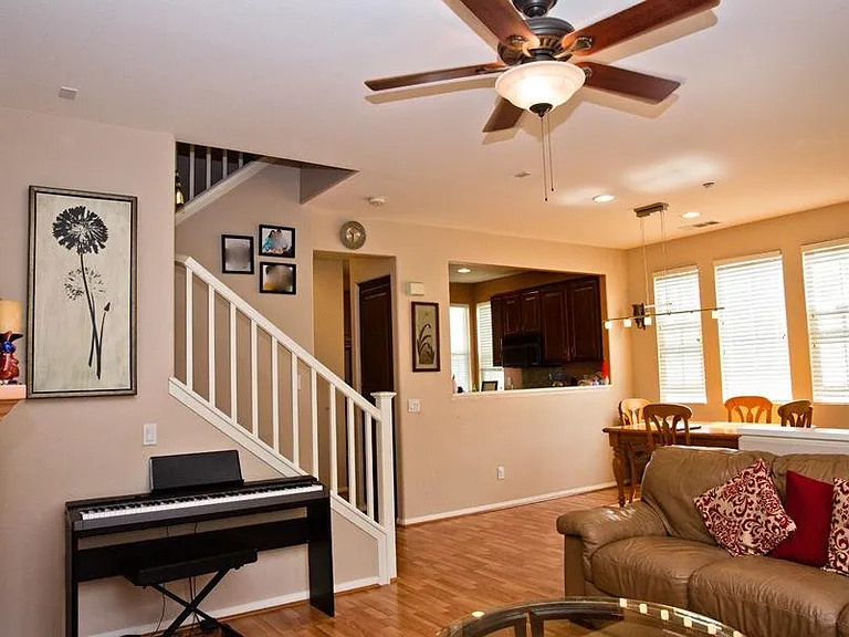 10488 Hollingsworth Way #190 — Photo 4
