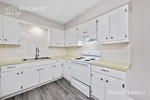 4723 Mercier St Photo 1