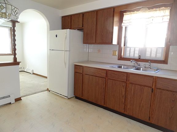 5th image of 3843 N Narragansett Ave APT 202