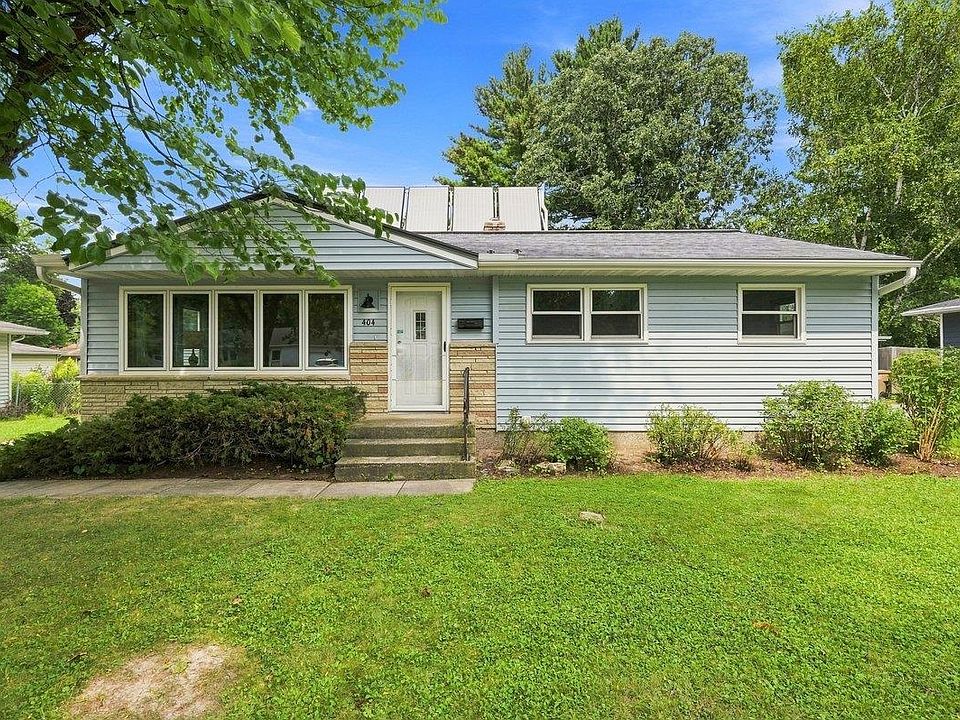 1st image of 404 Tompkins Dr