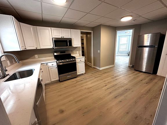 4th image of 16 Pleasant St #5