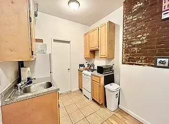 Rented by Best Apartments North Inc