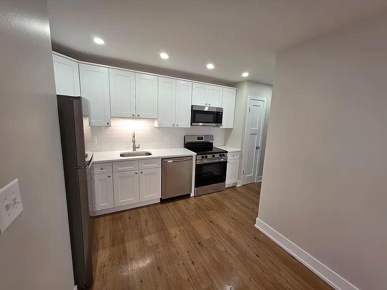 419 S East Ave #2D — Photo 5