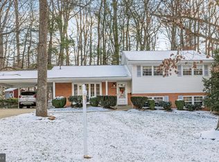 4825 Kingston Dr, Annandale, VA 22003