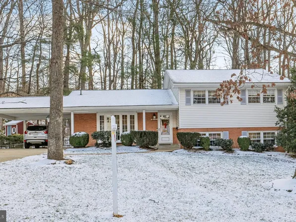 4825 Kingston Dr, Annandale, VA 22003