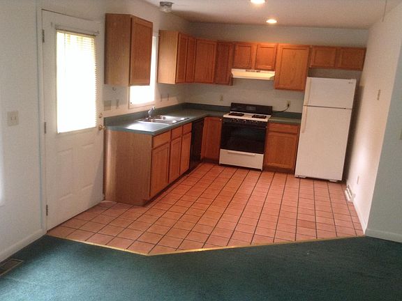 GOOD COUNTER ,CABINET SPACE