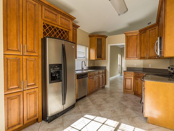 2nd image of 10804 Cherry Oak Cir