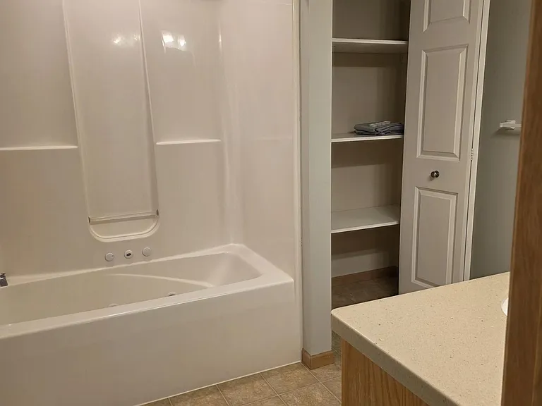860 Independence Dr #1 — Photo 4