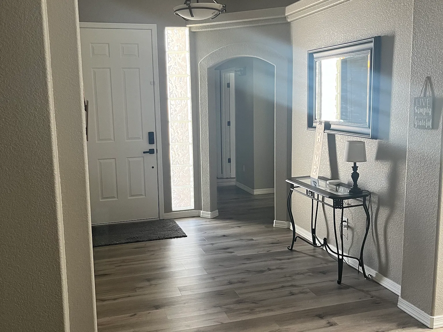 741 Pueblo Dr — Photo 2