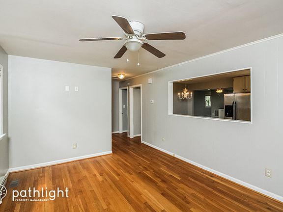 2nd image of 303 Tabbs Ln