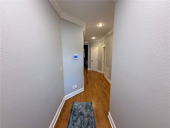3rd image of 6655 W Valley View Rd