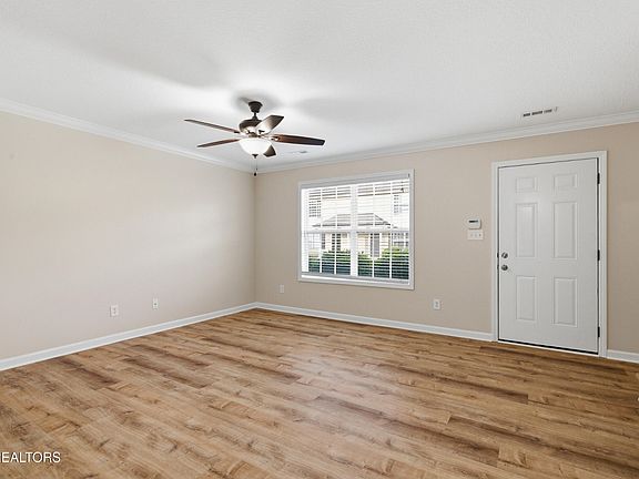 3rd image of 4746 Forest Landing Way
