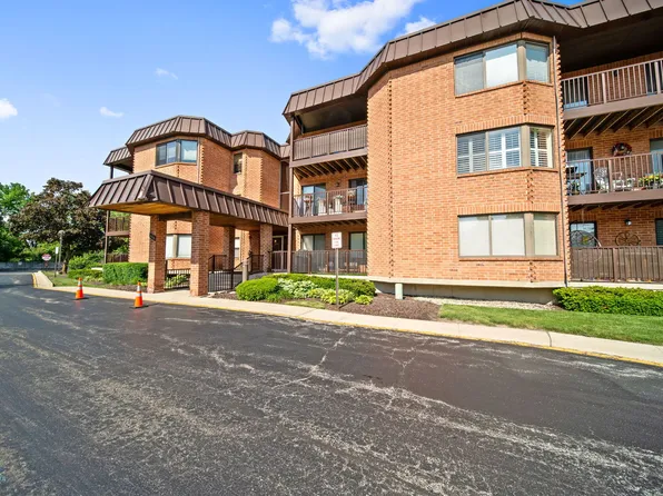 6401 Clarendon Hills Rd APT 306, Willowbrook, IL 60527