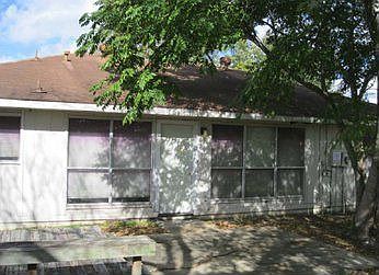 2nd image of 1815 Grand Park Dr
