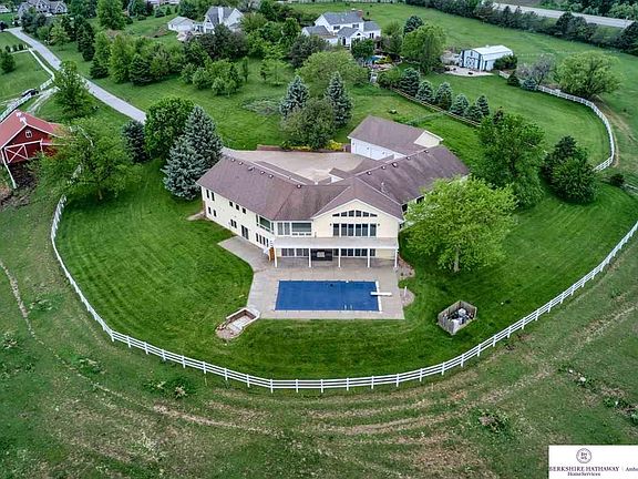 2nd image of 20202 Lindale Dr