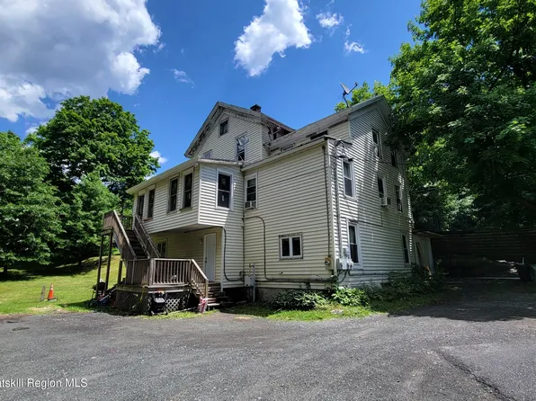 22 Spring Street, Chatham, NY 12037