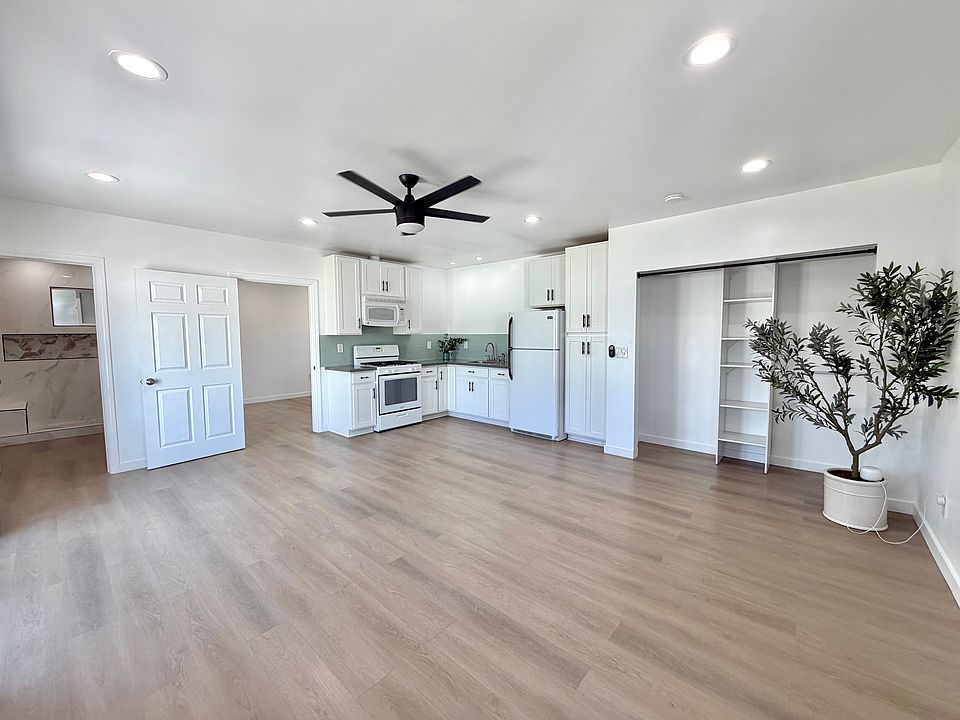 1st image of 6851 Thelma Ave #B