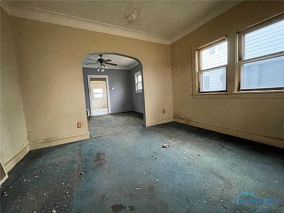 4th image of 1766 Selkirk St