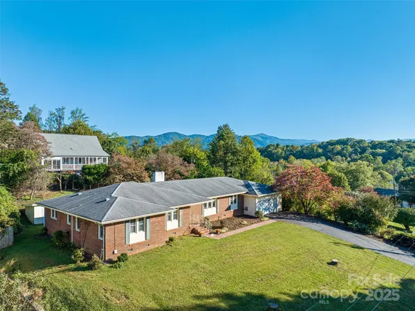 174 Harrell Dr, Lake Junaluska, NC 28745