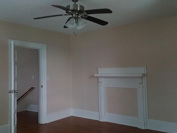 4th image of 1507 Dickinson Ave #A