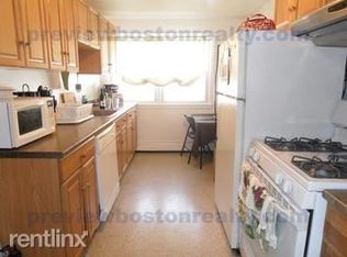 48 Nonantum St APT 2ND-NF, Brighton, MA 02135