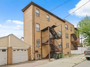 7818 69th Ave, Middle Village, NY