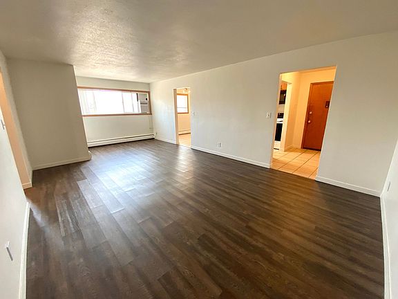 2nd image of 816-820 24th Ave S #11