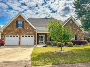 413 Myrtle Ct, Loganville, GA 30052